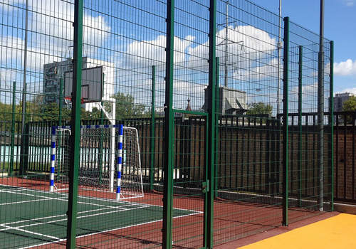 2Д забор для футбольной площадки во Верхней Пышме